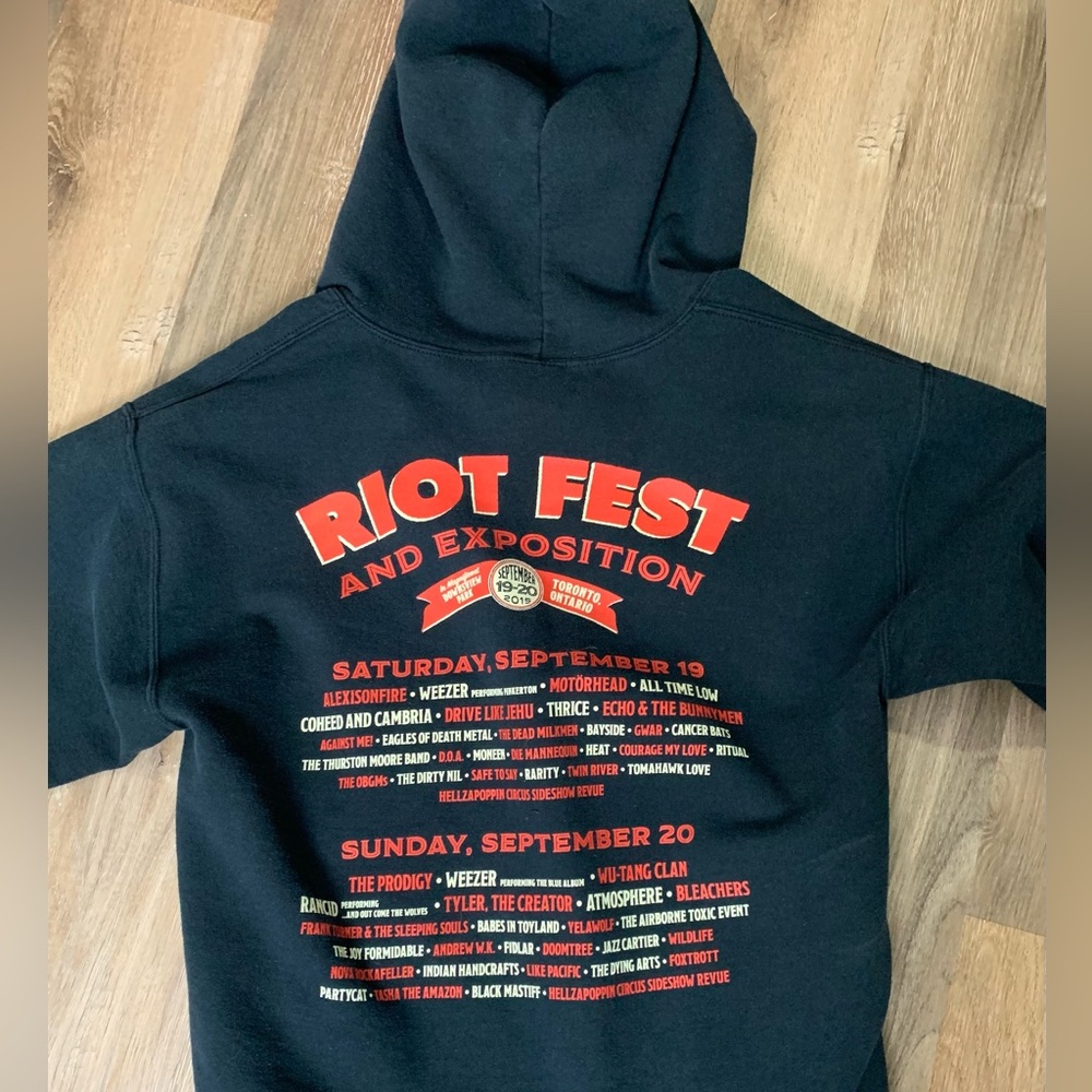 Riot Fest 2015 Gildan Black Zip Up Hoodie Sweater